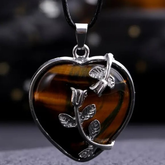 Tiger Eye Natural Gemstone Flower Heart Pendant Necklace Healing Gemstone - Picture 2 of 2